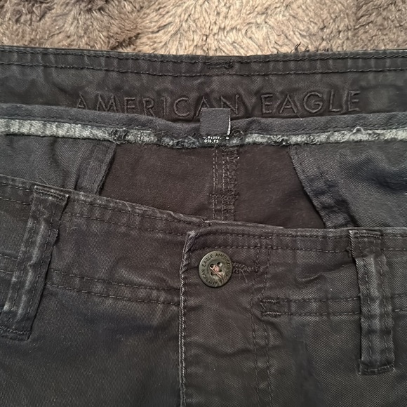 Men’s American Eagle Cargo Pants. - Picture 2 of 4